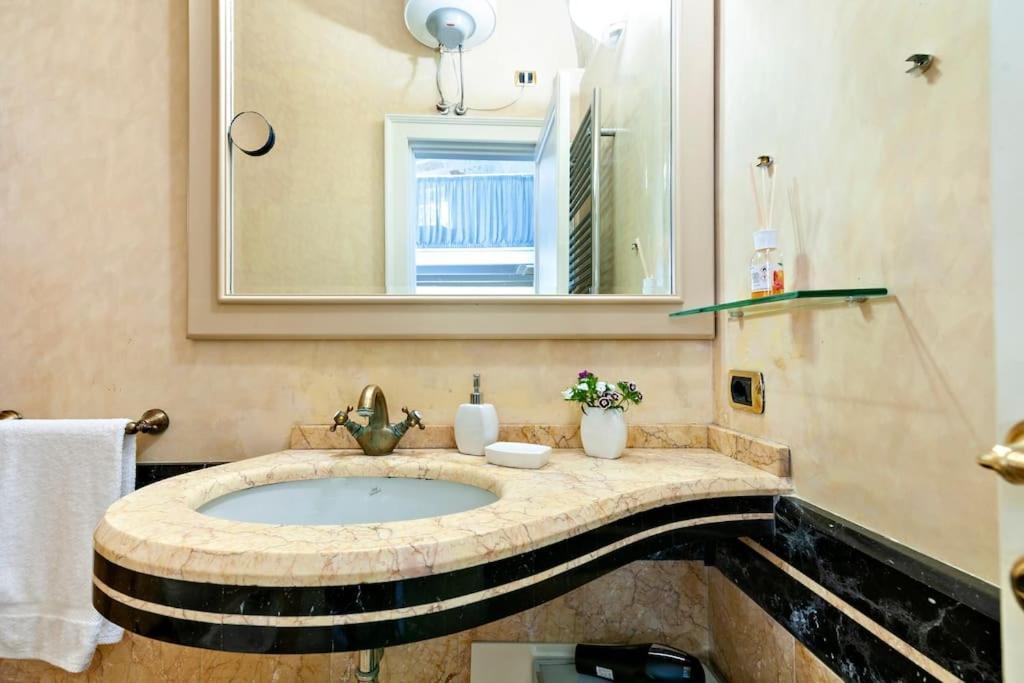 Casa Vacanze De Mari Lecce Zewnętrze zdjęcie